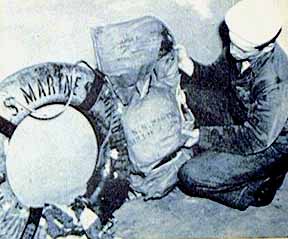 Débris du SS Marine Sulphur Queen (Gilet de sauvetage - bouée)